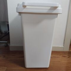 ✨美品✨４５㍑ゴミ箱　ホワイト