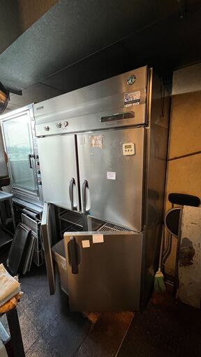 【業務用冷蔵庫】ホシザキ HCF-120SC形 恒温高湿庫付 冷凍冷蔵庫／店舗改装・新築建て替えに伴い、装飾品・備品・家具を譲渡いたし