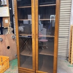 本棚　物置