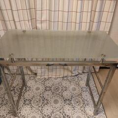 【ガラストップ】パソコンデスクの画像