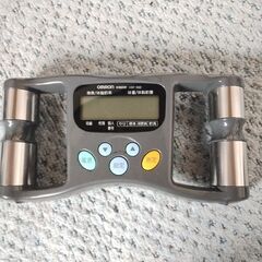 オムロン　体脂肪測定器