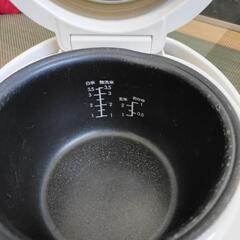 小型の炊飯器の画像
