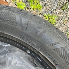 225/50r18夏タイヤの画像