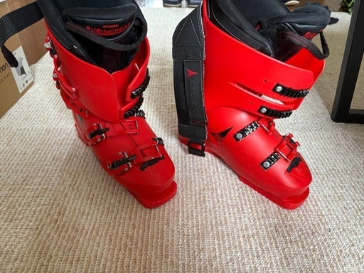 アトミックブーツ