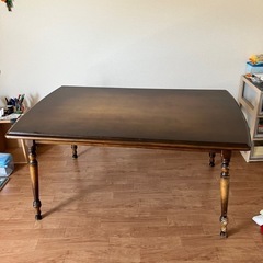ダイニングテーブル