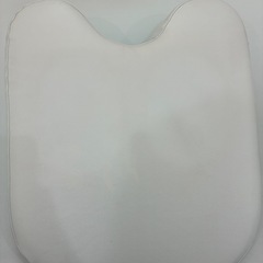 診察台　施術台　マッサージベッド