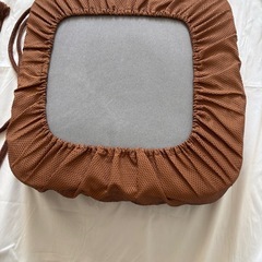 幼児用高さ調整クッション 普通の椅子に使用するものの画像