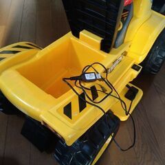 進むショベルカー【決まりました】の画像