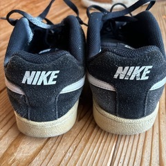 NIKE スニーカー　27cmの画像