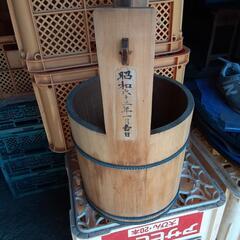 古い桶　S63年のもの。骨董。直径30 高さ30の画像