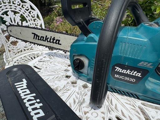 マキタ　チェーソー　MUC353D