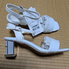 新品未使用　レディース　ヒール　サンダル　Lの画像