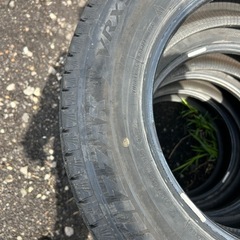 タイヤ　BRIDGESTONE BLIZZAK VRX3 195/65 R15 2022年製 冬タイヤ　4本の画像