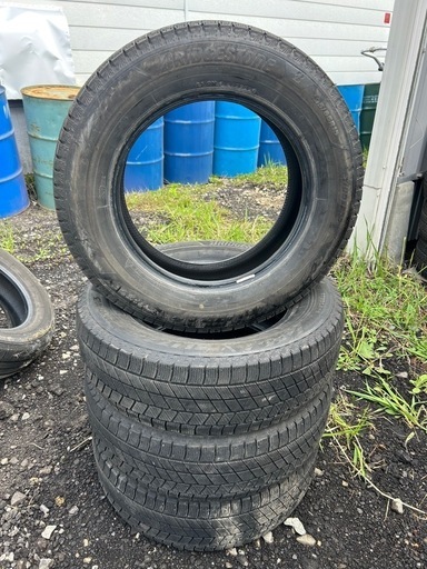 Amazon.com: Bridgestone Blizzak DM-V2 Winter/Snow SUV Tire