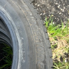 タイヤ　BRIDGESTONE BLIZZAK VRX3 195/65 R15 2022年製 冬タイヤ　4本の画像
