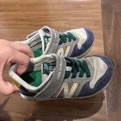 近日処分17cmニューバランスシューズの画像