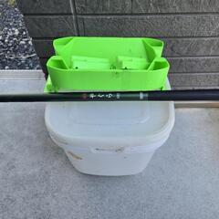 チカ釣り(竿、エサ付け機、バケツ)