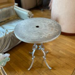 売却済
【アンティーク調 モザイク柄 ガーデンテーブル】／店舗改装・新築建て替えに伴い、装飾品・備品・家具を譲渡いたしますの画像