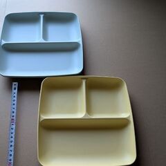 500円　2個セット食器トレー　黄色と水色