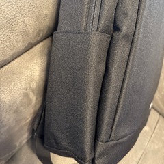 新品　USBポート付きリュックの画像