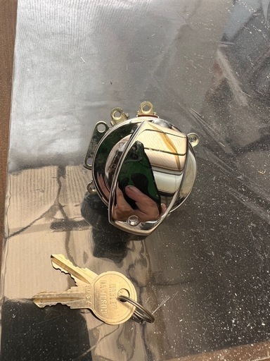 ハーレー　キーシリンダー新品