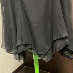 【大きめサイズ】 　Vネックドレス（黒・透けるストール付き） 　15号の画像
