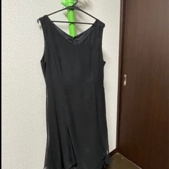 【大きめサイズ】 　Vネックドレス（黒・透けるストール付き） 　15号
