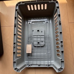 犬猫キャリーケース M  未使用品　持ち手付き の画像