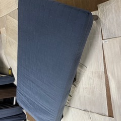 足付きシングルベッド