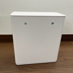 tower 重ねられるスリム蓋付きルーター収納ケースの画像