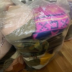 洋服福袋、週末セールで2500を