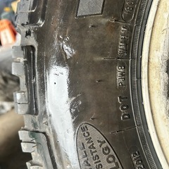 スパイクタイヤ　265/75R16 ホイール付き　ランクル等の画像