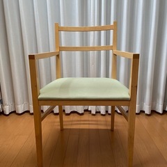 椅子ダイニング