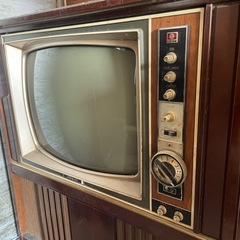 【アンティーク】ブラウン管テレビの画像