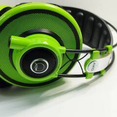 AKG Q701 有線ヘッドホン