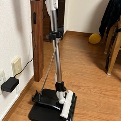 新品！コードレスクリーナースタンドの画像