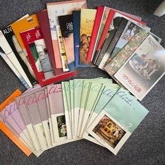 映画パンフレット、約120冊ほどの画像