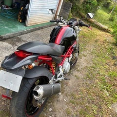 ドカテイ　モンスター400中古