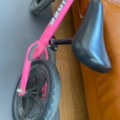 室内保管　ストライダーの画像