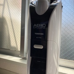 掃除機 スティック型  TOSHIBA製 非対面でのお渡しの画像