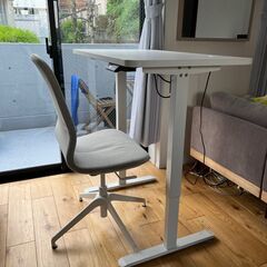 電動昇降デスク＋オフィスチェアセット（¥8,000）の画像