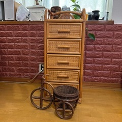 籐の収納ラック､籐の花入