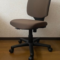 新品同様！オフィスチェア（アーバンブラウン）