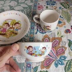 ぺこちゃんの食器の画像