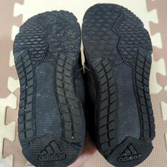 アディダス adidas アディダスファイトELK

 19.0cm スニーカーの画像