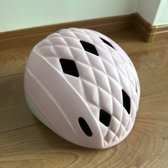 幼児用ヘルメット　pine ピンク色