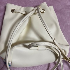 美品🎀ིྀpassage mignon 花柄リュックの画像