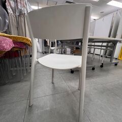 【至急0円】椅子（白）13台 ※ご要望の数量をお聞かせください。の画像