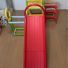 子供用すべり台の画像
