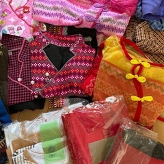 ミャンマーの服　民族衣装ロンジー　女性用と子供用の画像